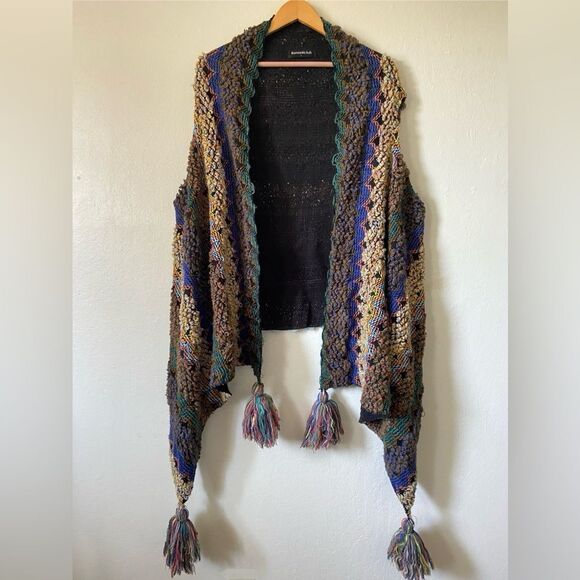 Boho Textured Knit Vest - Picture 2 of 11